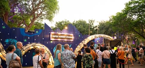 DF24 The Mirror Sunset Elise Derwin DSC 7158